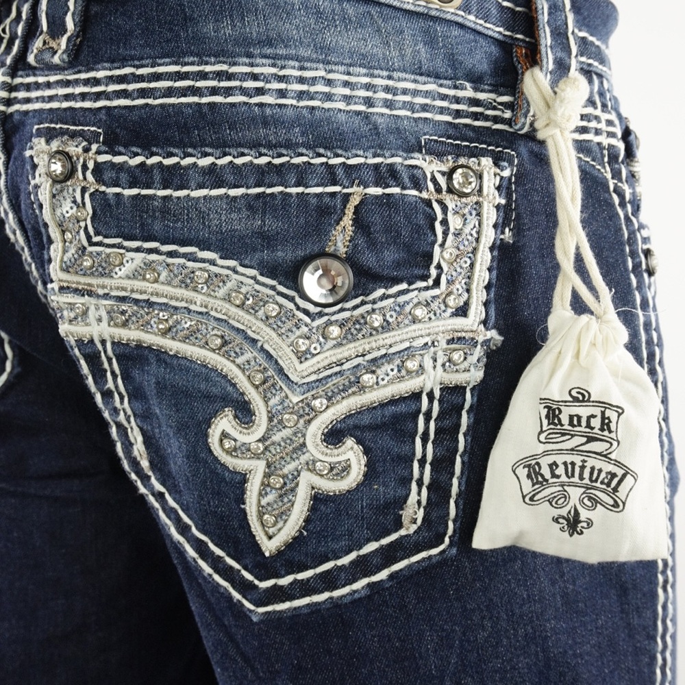 NWOT "Betty" Rock Revival Jeans